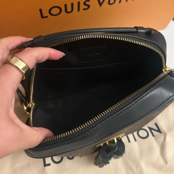 Louis Vuitton Saintoge Monogram - Picture 5 of 6